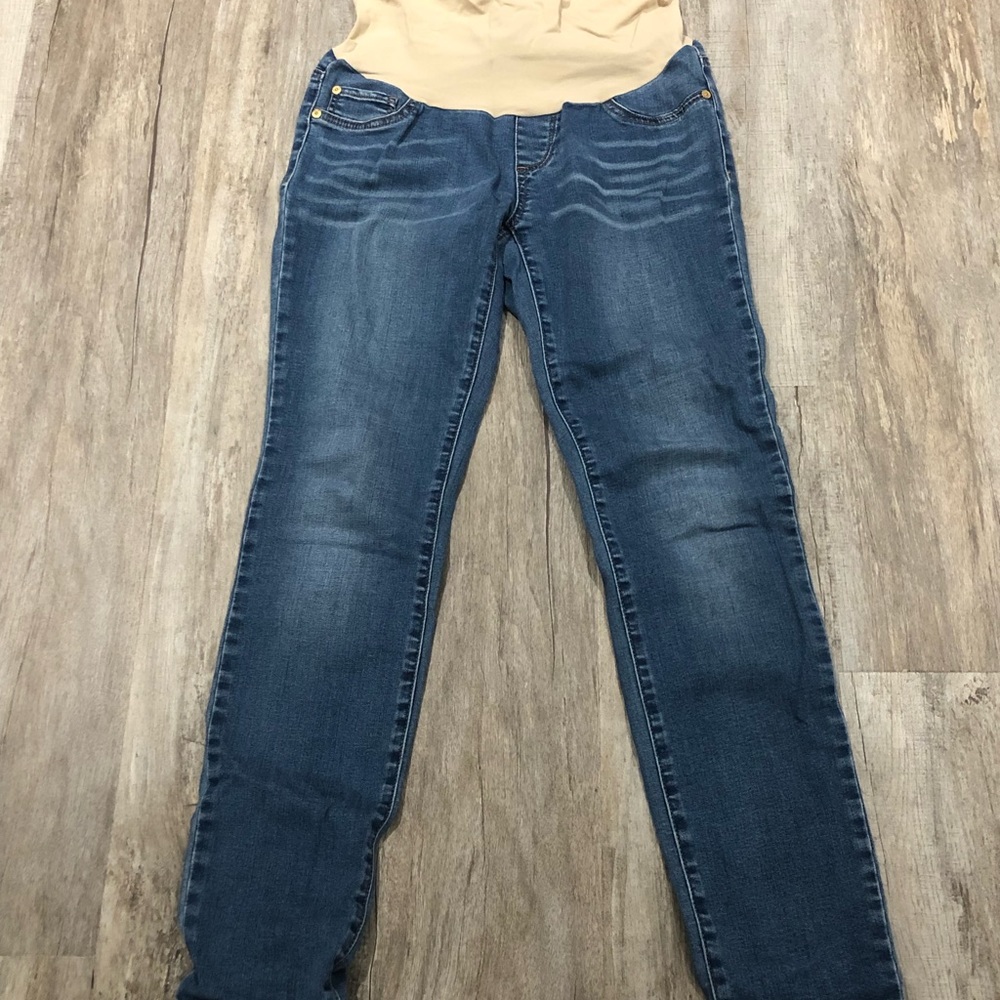 Luxe Essentials Denim Pregnancy Jeans Size 28. Great Condition.